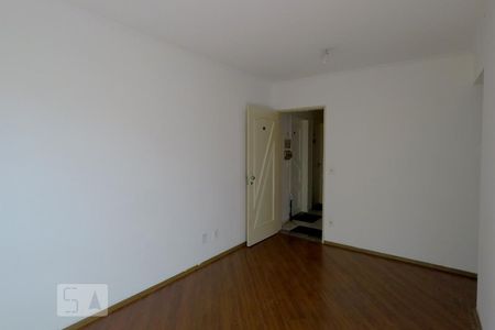 Sala de apartamento para alugar com 2 quartos, 50m² em Jardim Patente Novo, São Paulo