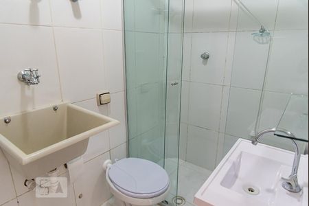 Banheiro de apartamento para alugar com 1 quarto, 30m² em Aclimação, São Paulo