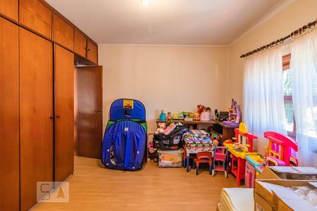 Casa de condomínio à venda com 350m², 4 quartos e 2 vagasQuarto 1