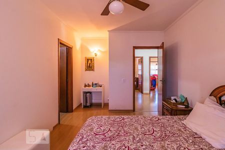 Casa de condomínio à venda com 350m², 4 quartos e 2 vagasSuíte 2