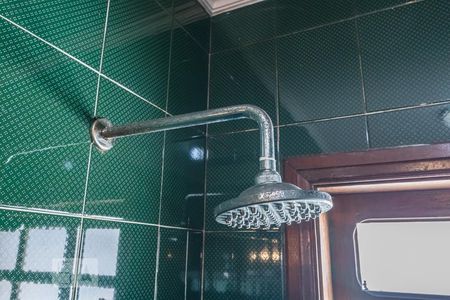 Casa de condomínio à venda com 350m², 4 quartos e 2 vagasDetalhe do Banheiro da Suíte 1