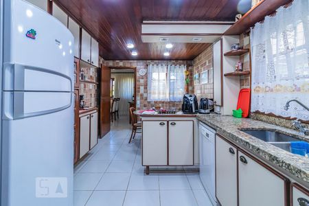 Casa de condomínio à venda com 350m², 4 quartos e 2 vagasCozinha