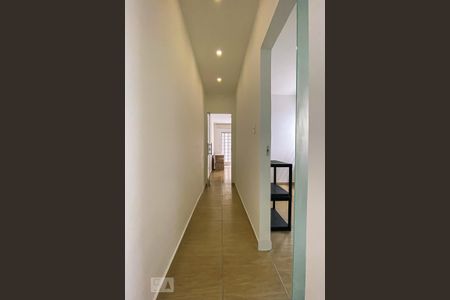 Corredor de casa para alugar com 2 quartos, 78m² em Ramos, Rio de Janeiro