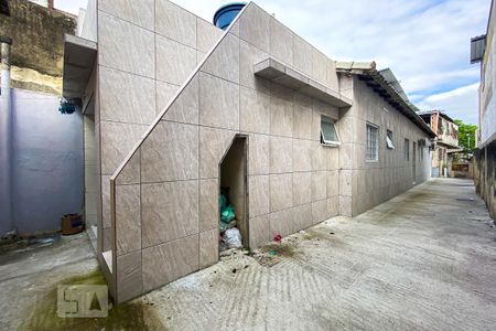 Casa para alugar com 78m², 2 quartos e sem vaga Casa para alugar com 78m², 2 quartos e sem vagaQuintal