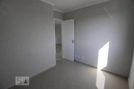 Quarto 2 de apartamento para alugar com 2 quartos, 50m² em Jardim Limoeiro, São Paulo