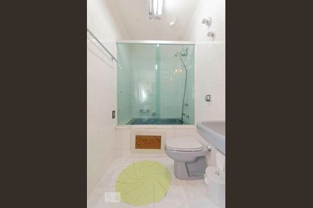 Casa à venda com 130m², 3 quartos e 1 vagaBanheiro 2