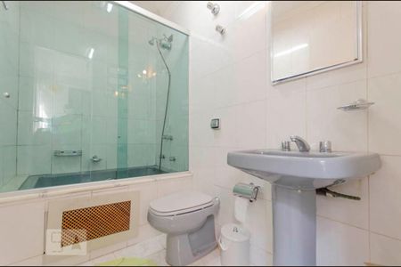 Casa à venda com 130m², 3 quartos e 1 vagaBanheiro 2