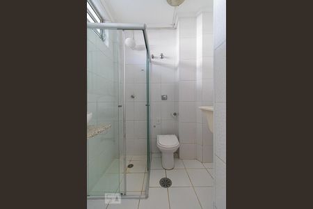 Banheiro de kitnet/studio para alugar com 1 quarto, 32m² em Consolação, São Paulo