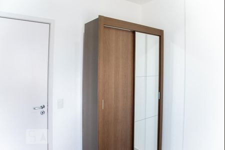 Quarto 1 de apartamento para alugar com 2 quartos, 56m² em Jardim Colorado, São Paulo