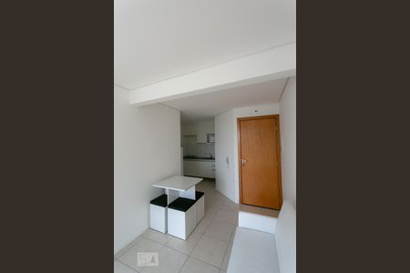Sala de kitnet/studio para alugar com 1 quarto, 30m² em Centro, Belo Horizonte