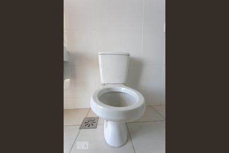 Studio para alugar com 30m², 1 quarto e sem vaga Studio para alugar com 30m², 1 quarto e sem vagaBanheiro