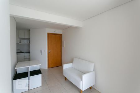 Sala de kitnet/studio para alugar com 1 quarto, 30m² em Centro, Belo Horizonte
