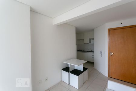 Sala de kitnet/studio para alugar com 1 quarto, 30m² em Centro, Belo Horizonte