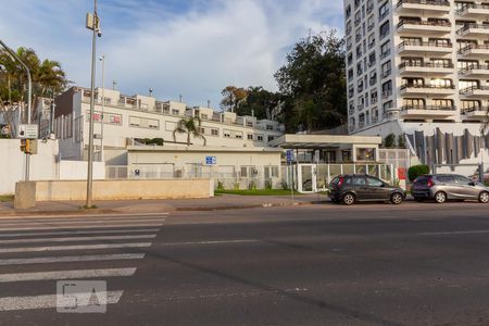 Casa de condomínio para alugar com 296m², 3 quartos e 3 vagasFachada