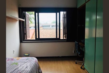 Quarto de casa à venda com 5 quartos, 316m² em Vila Assunção, Porto Alegre