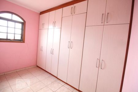 Quarto 1 de casa para alugar com 3 quartos, 200m² em Vila Libanesa, São Paulo