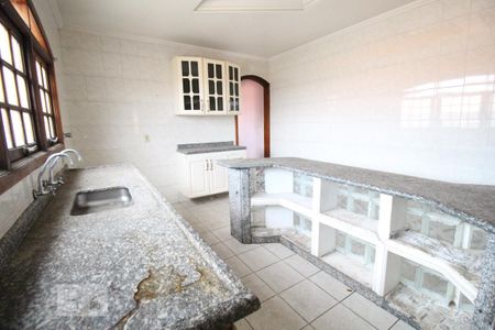 Cozinha de casa à venda com 3 quartos, 200m² em Vila Libanesa, São Paulo