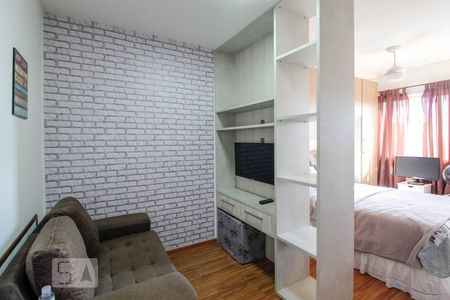 Sala de apartamento para alugar com 1 quarto, 30m² em Vila Gopouva, Guarulhos
