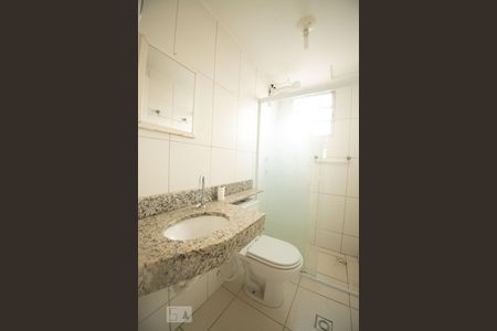 banheiro de apartamento à venda com 1 quarto, 39m² em Jardim Nova Europa, Campinas