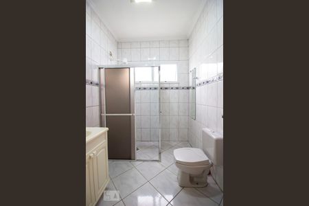Banheiro de kitnet/studio para alugar com 1 quarto, 35m² em Cidade Santos Dumont, Jundiaí