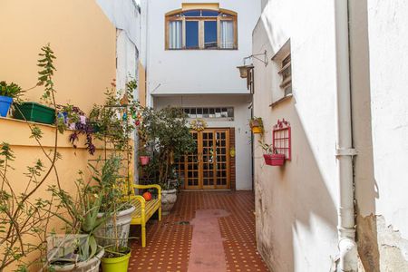 Casa à venda com 220m², 4 quartos e 3 vagasQuintal