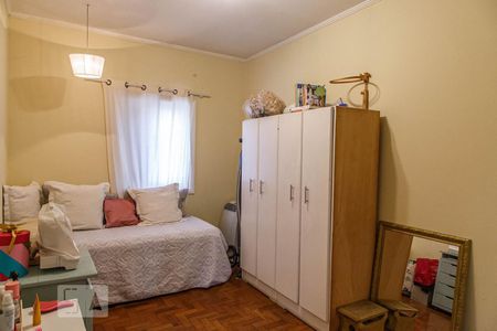 Casa à venda com 220m², 4 quartos e 3 vagasQuarto 2