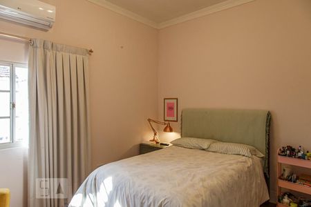 Casa à venda com 220m², 4 quartos e 3 vagasQuarto 1