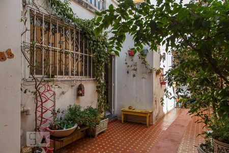 Casa à venda com 220m², 4 quartos e 3 vagasQuintal