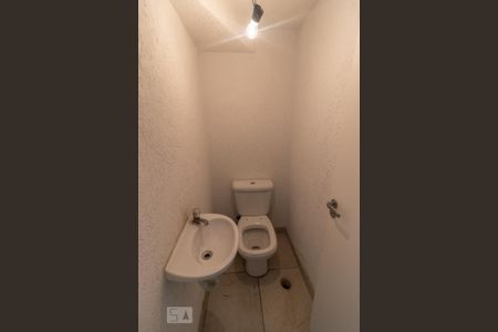 Casa à venda com 180m², 3 quartos e 5 vagasBanheiro de serviço 1