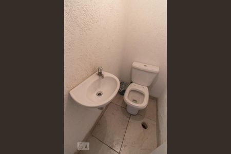 Casa à venda com 180m², 3 quartos e 5 vagasBanheiro de serviço 1