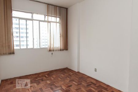 Quarto 2 de apartamento para alugar com 2 quartos, 56m² em Centro, Belo Horizonte