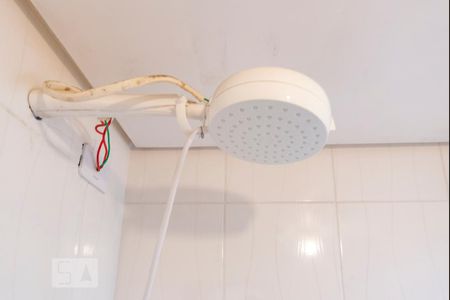 Chuveiro  de apartamento para alugar com 2 quartos, 50m² em Parque Capuava, Santo André