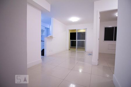 Sala de apartamento à venda com 2 quartos, 72m² em Recreio dos Bandeirantes, Rio de Janeiro