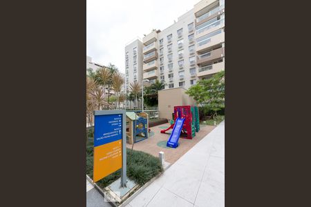 Apartamento à venda com 72m², 2 quartos e 1 vaga Apartamento à venda com 72m², 2 quartos e 1 vagaÁrea Comum - Playground