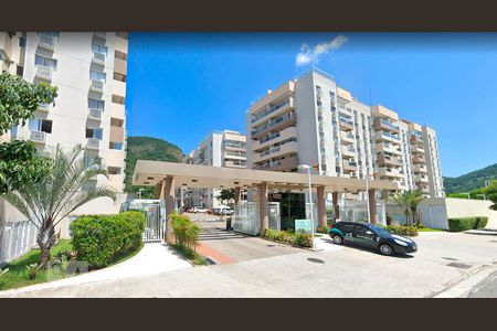 Apartamento à venda com 72m², 2 quartos e 1 vaga Apartamento à venda com 72m², 2 quartos e 1 vagaFachada