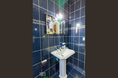 Casa à venda com 270m², 4 quartos e 3 vagasBanheiro da suíte