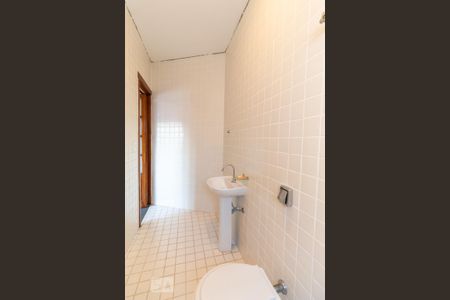 Casa à venda com 270m², 4 quartos e 3 vagasBanheiro 2