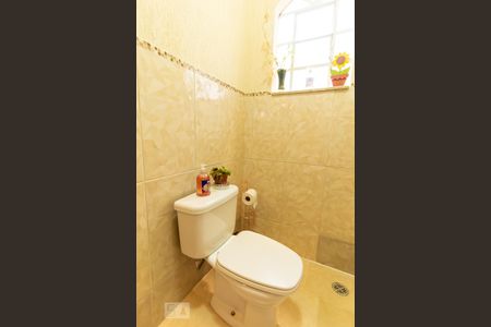 Casa à venda com 270m², 4 quartos e 3 vagasLavabo