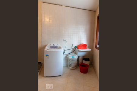 Casa à venda com 270m², 4 quartos e 3 vagasÁrea de Serviço