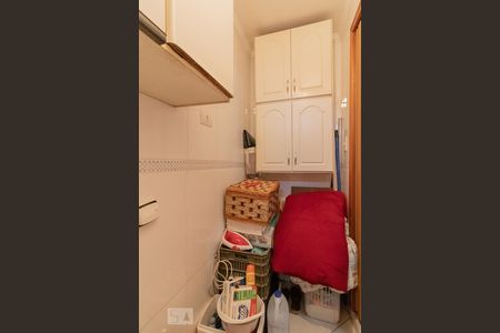 Casa à venda com 160m², 3 quartos e 2 vagasLavanderia