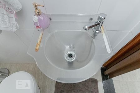 Casa à venda com 160m², 3 quartos e 2 vagasBanheiro 2