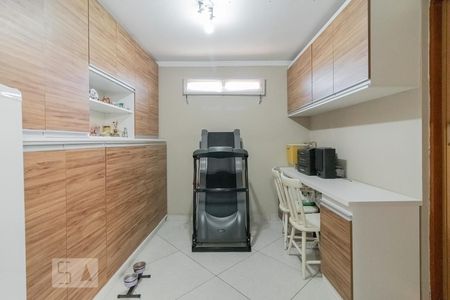 Casa à venda com 160m², 3 quartos e 2 vagasEscritório