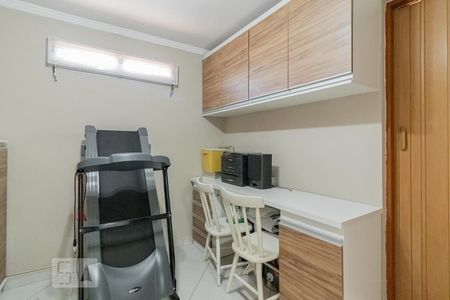 Casa à venda com 160m², 3 quartos e 2 vagasEscritório