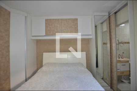 Apartamento à venda com 110m², 3 quartos e 4 vagasQuarto 2 Suite