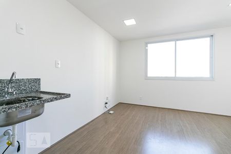 Studio para alugar com 19m², 1 quarto e sem vagaSala / Cozinha