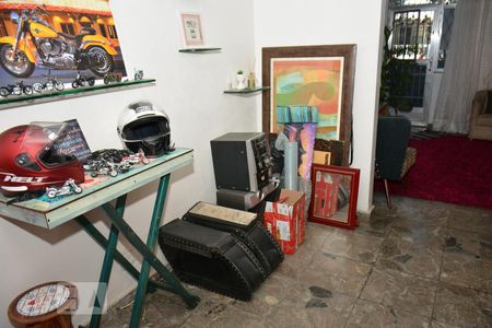 Sala de casa à venda com 3 quartos, 180m² em Portuguesa, Rio de Janeiro