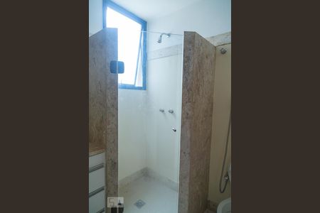 Apartamento para alugar com 100m², 3 quartos e 1 vaga Apartamento para alugar com 100m², 3 quartos e 1 vagaBanheiro da Suíte