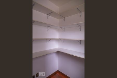 Apartamento para alugar com 100m², 3 quartos e 1 vaga Apartamento para alugar com 100m², 3 quartos e 1 vagaQuarto de Serviço