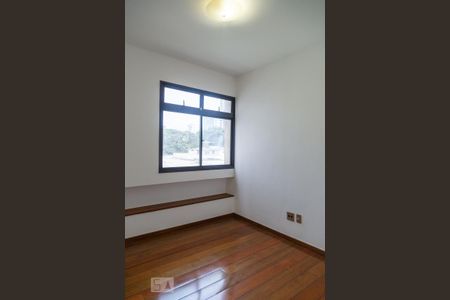 Apartamento para alugar com 100m², 3 quartos e 1 vaga Apartamento para alugar com 100m², 3 quartos e 1 vagaQuarto 2