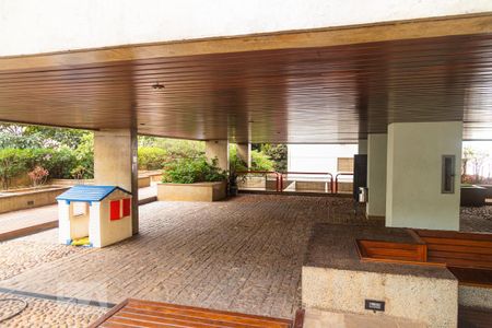 Apartamento para alugar com 100m², 3 quartos e 1 vaga Apartamento para alugar com 100m², 3 quartos e 1 vagaÁrea Comum